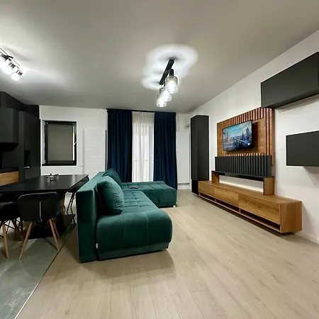 Modern 2Br Apartment, Free Parking, Near City Center & Metro-2